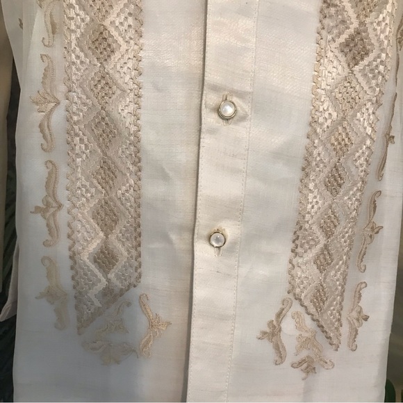 Elegant Coat Barong Tagalog in Cream Beige in Pinya Silk w/ classic embroidery - Picture 5 of 9